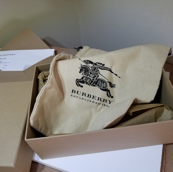 BURBERRY Leather, House Check And Snakeskin Clutc - Picture 6 of 7